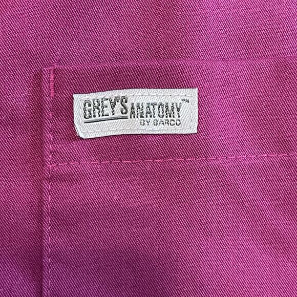 Grey’s Anatomy by Barco Scrub Top XS Wine Purple V-Neck Nursing Uniform Pocket - Picture 3 of 7